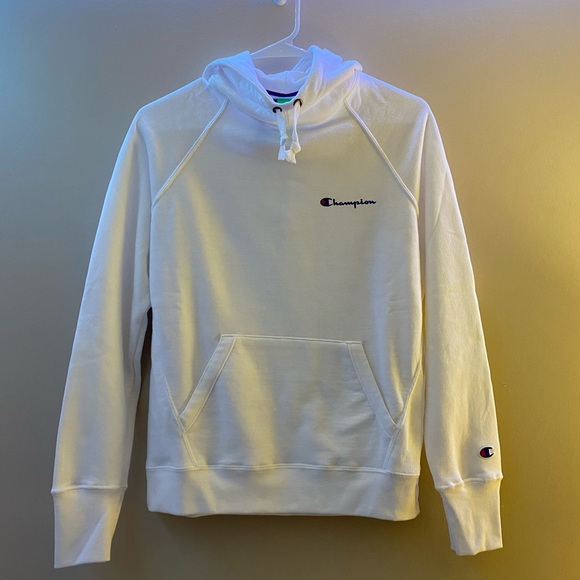 Champion Tops - Women’s White Champion Sweatshirt
